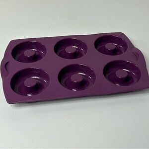 Tupperware Silicone Ring Baking Form Oven, freezer, microwave and fridge Safe
